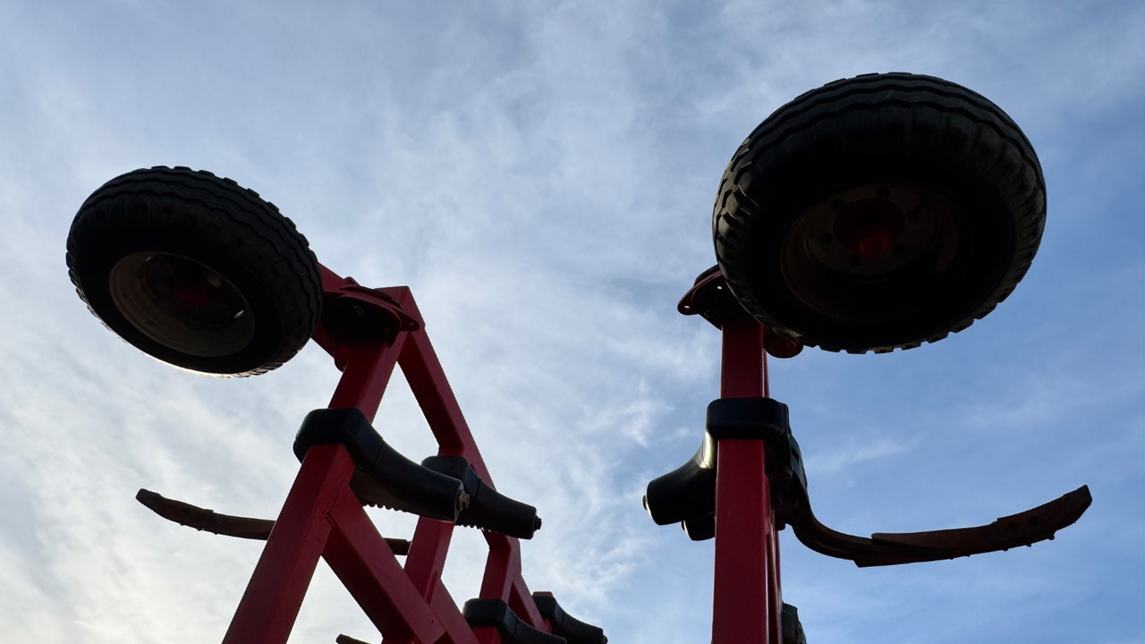 Horsch Tiger 8AS Reifenpacker TopRing - Култиватор: слика 3 Horsch Tiger 8AS Reifenpacker TopRing - Култиватор: слика 3