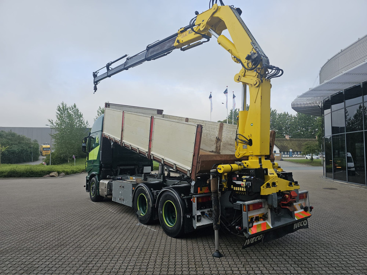 Iveco Stralis 560 6x4 - Транспортер на контејнер/ Камион со променливо тело, Камион со кран: слика 3 Iveco Stralis 560 6x4 - Транспортер на контејнер/ Камион со променливо тело, Камион со кран: слика 3