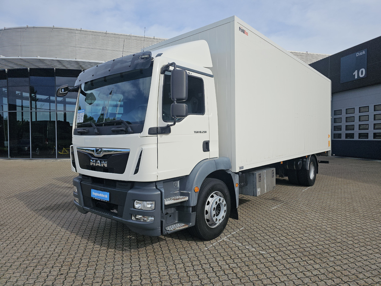 MAN TGM 18.290 - Камион сандучар: слика 1 MAN TGM 18.290 - Камион сандучар: слика 1