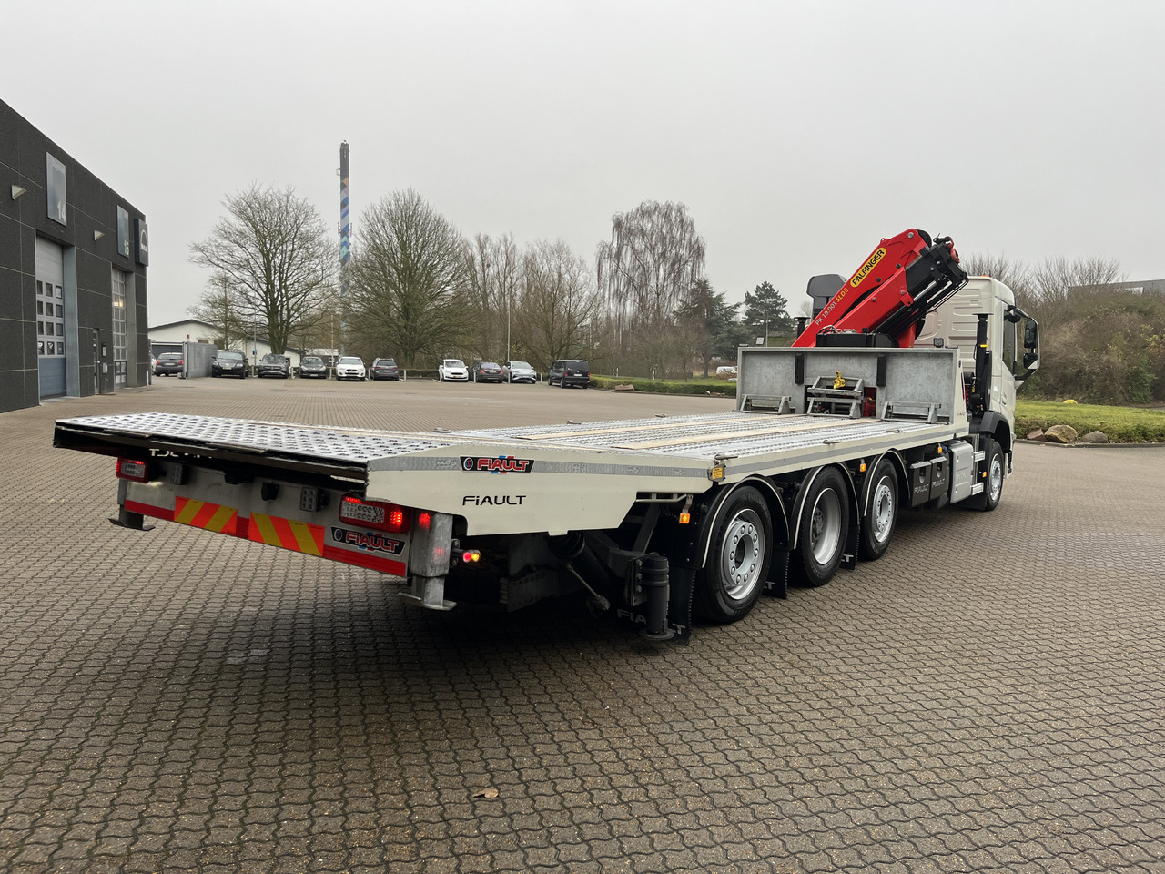 Volvo FM500 - Автотранспортен камион, Камион со кран: слика 5 Volvo FM500 - Автотранспортен камион, Камион со кран: слика 5