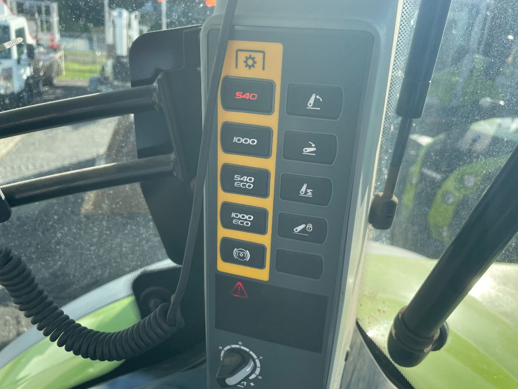 CLAAS Arion 660 CMATIC - Трактор: слика 4 CLAAS Arion 660 CMATIC - Трактор: слика 4