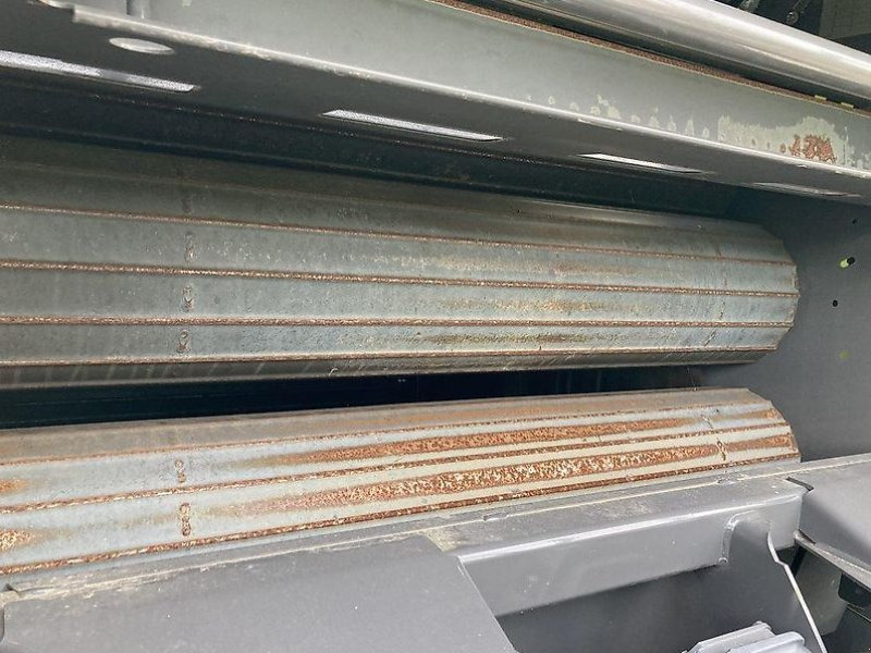 CLAAS Rollant 340 RC - Балирка за тркалезни бали: слика 2 CLAAS Rollant 340 RC - Балирка за тркалезни бали: слика 2