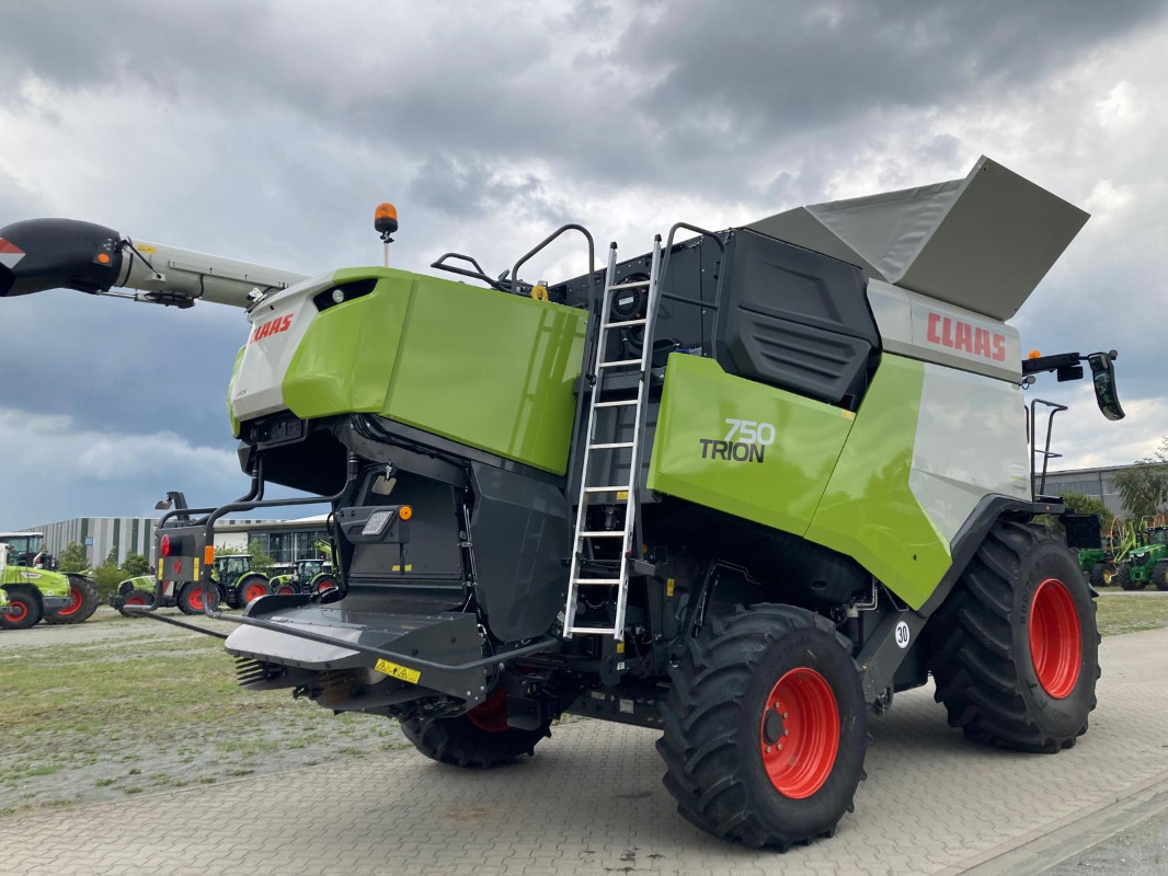 CLAAS Trion 750 - Комбајн: слика 5 CLAAS Trion 750 - Комбајн: слика 5
