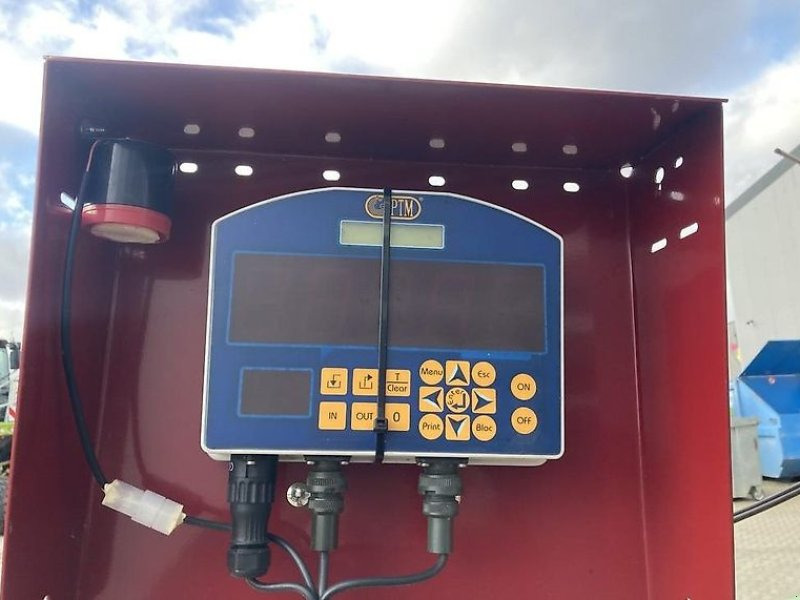 Strautmann Verti-Mix 951 - Вагон за мешање сточна храна: слика 4 Strautmann Verti-Mix 951 - Вагон за мешање сточна храна: слика 4