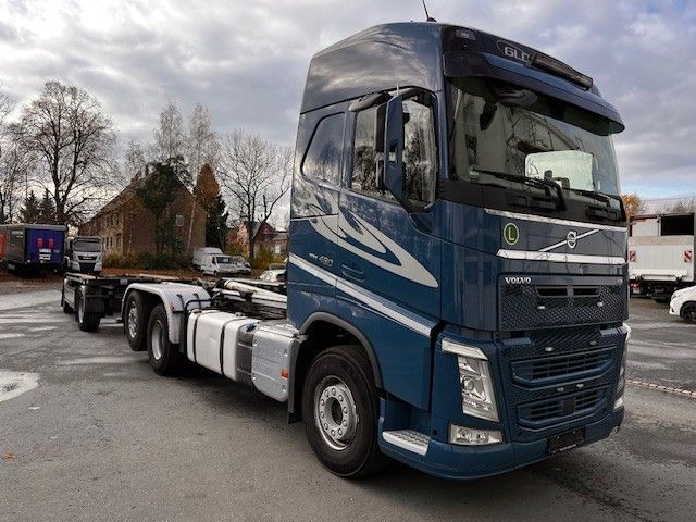 Volvo FH 460 Globetrotter Meiller Abrollkipper - Камион со кука за подигање: слика 1 Volvo FH 460 Globetrotter Meiller Abrollkipper - Камион со кука за подигање: слика 1