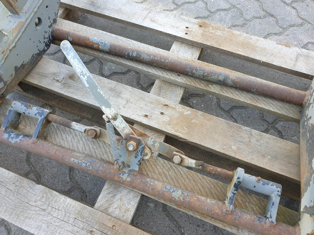 ADAPTERRAHMEN KRAMER / EURO - Преден утоварувач за трактор: слика 2 ADAPTERRAHMEN KRAMER / EURO - Преден утоварувач за трактор: слика 2