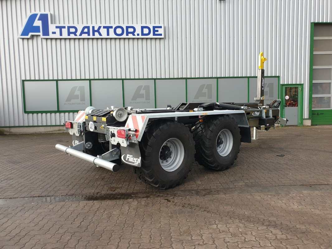 Fliegl HKL 22 - Алат/ Опрема: слика 2 Fliegl HKL 22 - Алат/ Опрема: слика 2