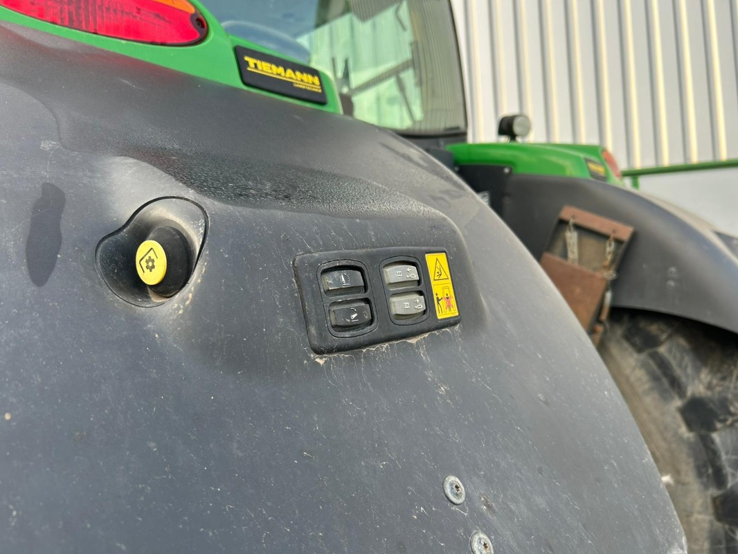 John Deere 6215R - Трактор: слика 4 John Deere 6215R - Трактор: слика 4