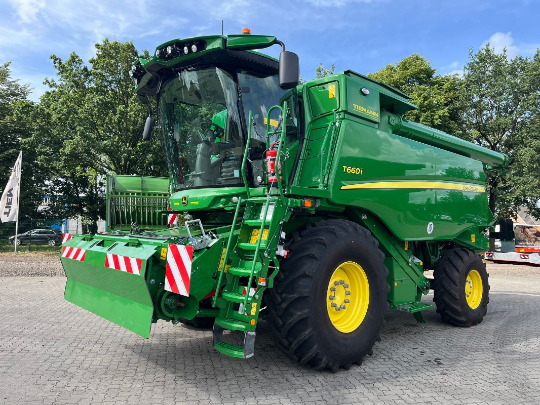 John Deere T660 - Комбајн: слика 1 John Deere T660 - Комбајн: слика 1