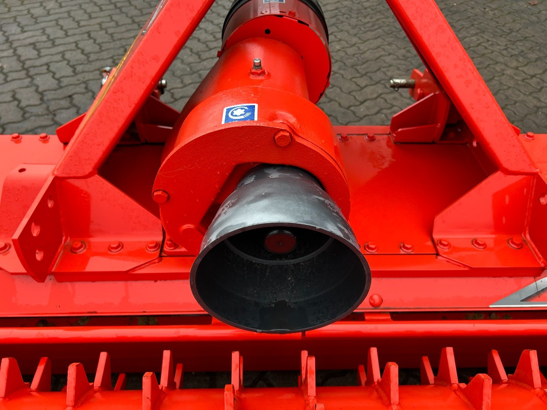 Kuhn HRB 302 D - Ситнач: слика 2 Kuhn HRB 302 D - Ситнач: слика 2