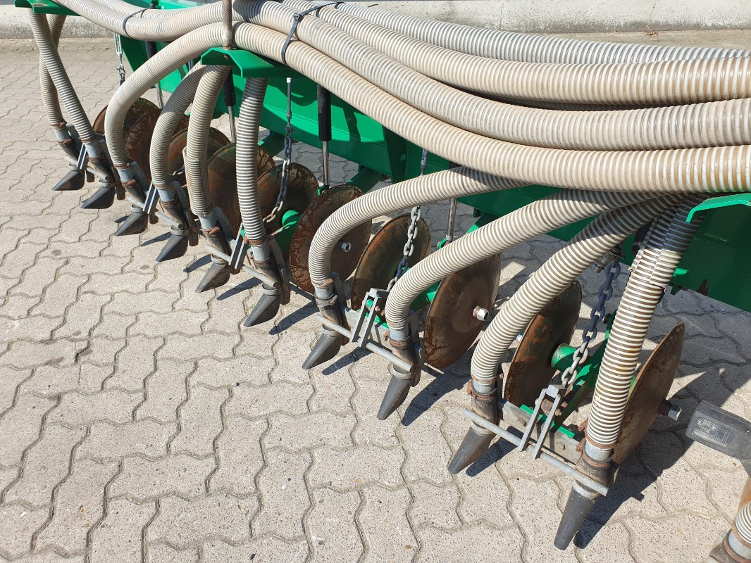 Samson TE 8 - Опрема за наѓубрување: слика 3 Samson TE 8 - Опрема за наѓубрување: слика 3