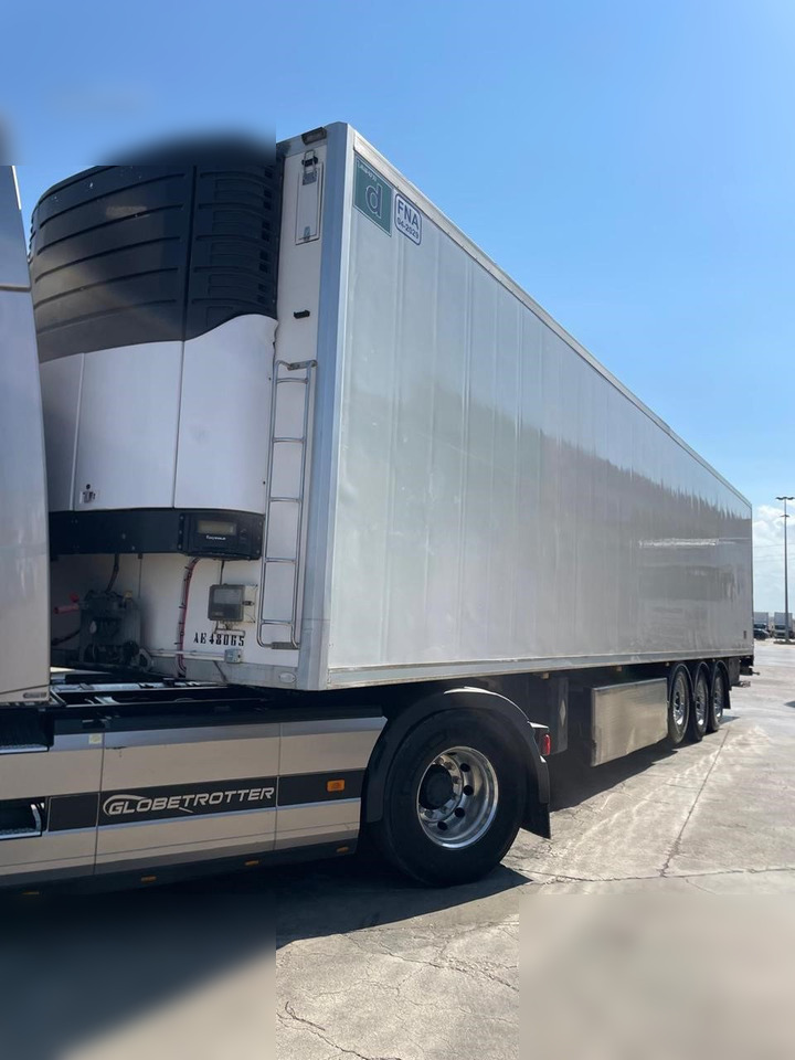 CARMOSINO - Полуприколка ладилник: слика 1 CARMOSINO - Полуприколка ладилник: слика 1