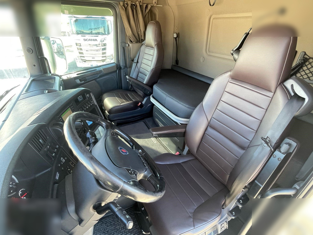 SCANIA R580 - Камион со кабинска шасија: слика 5 SCANIA R580 - Камион со кабинска шасија: слика 5