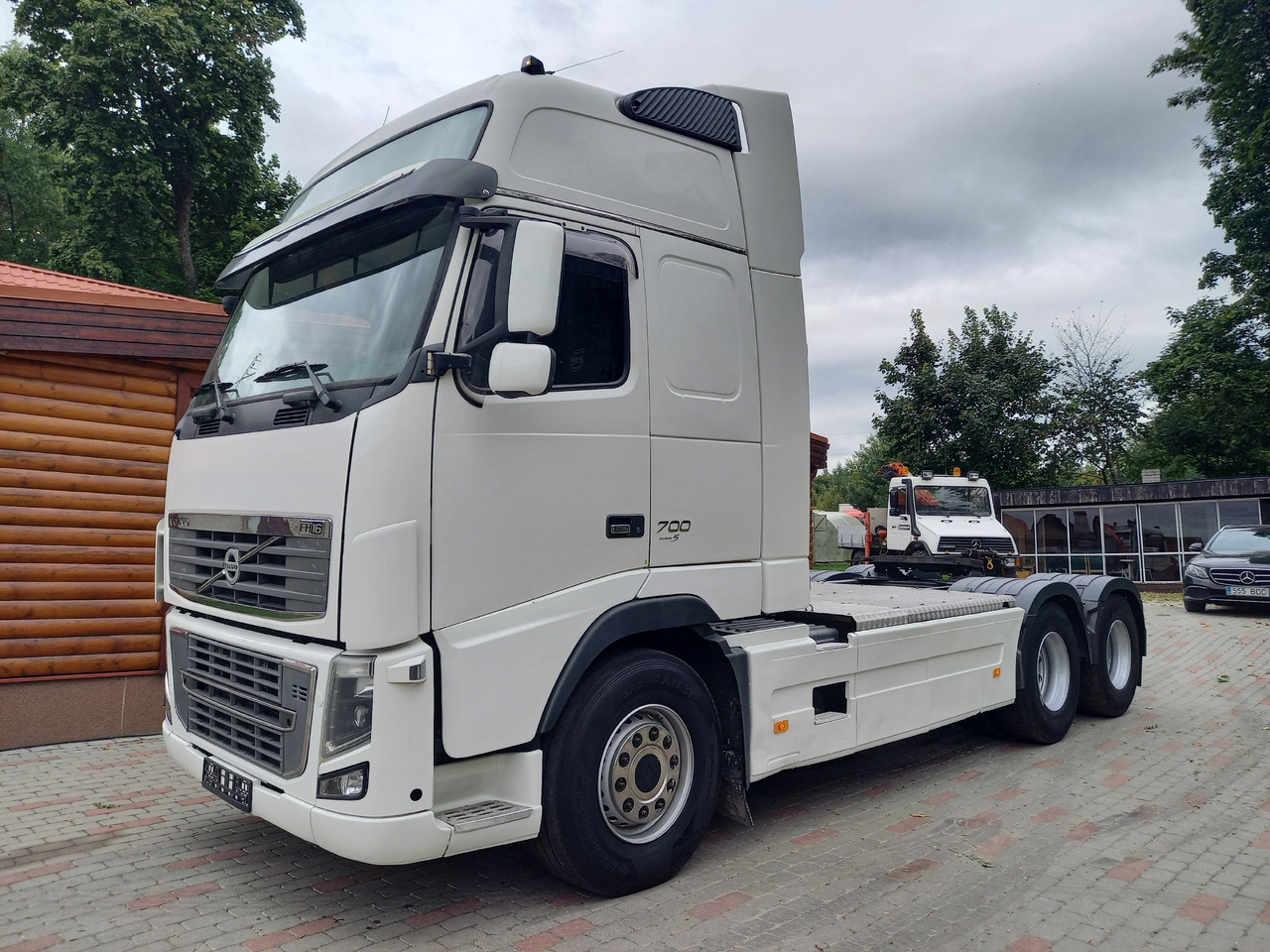 VOLVO FH 16, 6x4, 700, HÜDRAULIKA - Камион влекач: слика 2 VOLVO FH 16, 6x4, 700, HÜDRAULIKA - Камион влекач: слика 2