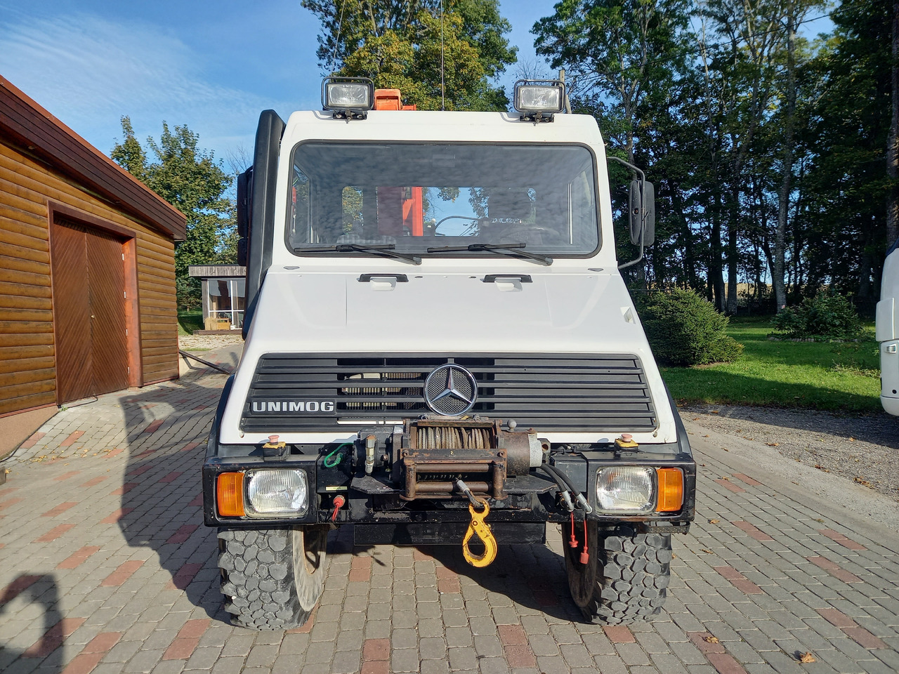 UNIMOG U100L - Камион со кран: слика 4 UNIMOG U100L - Камион со кран: слика 4