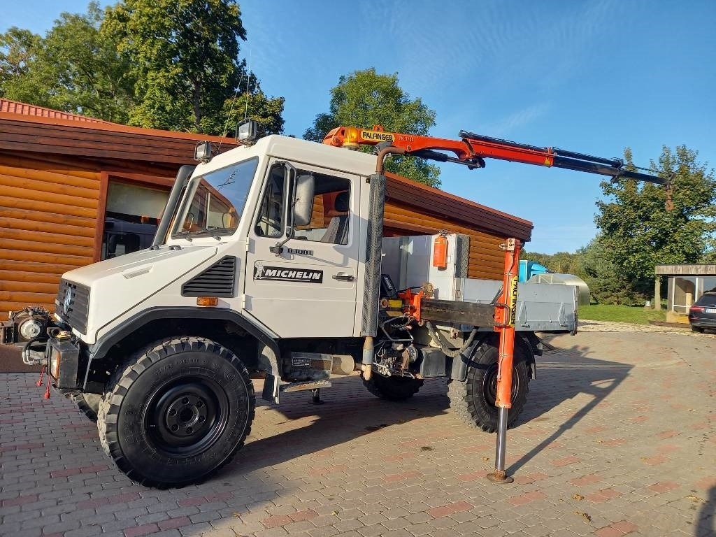 Unimog UNIMOG 4X4 - Камион со кран: слика 2 Unimog UNIMOG 4X4 - Камион со кран: слика 2