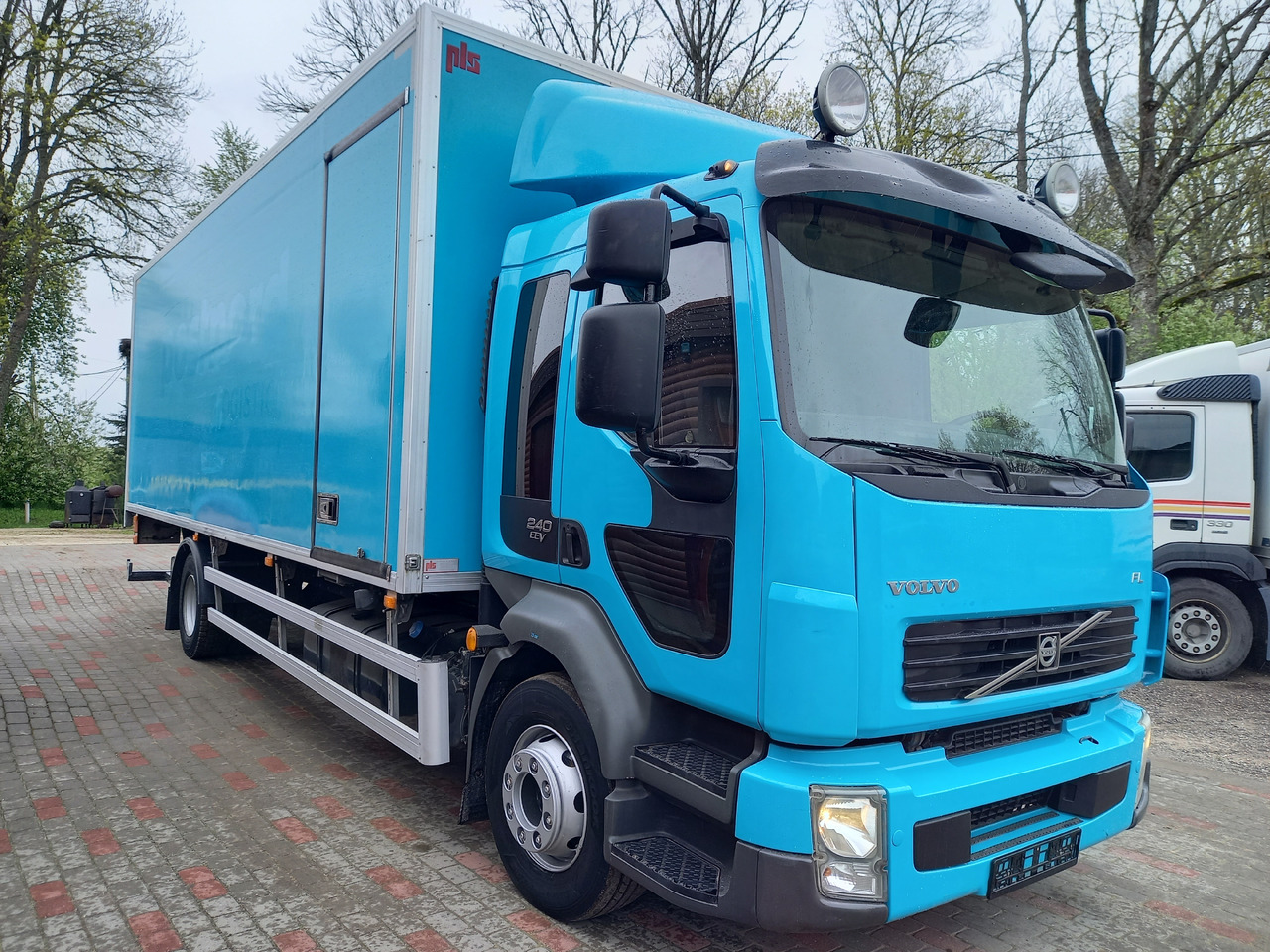VOLVO FL, 4x2, 16000 KG. EEV - Камион сандучар: слика 3 VOLVO FL, 4x2, 16000 KG. EEV - Камион сандучар: слика 3