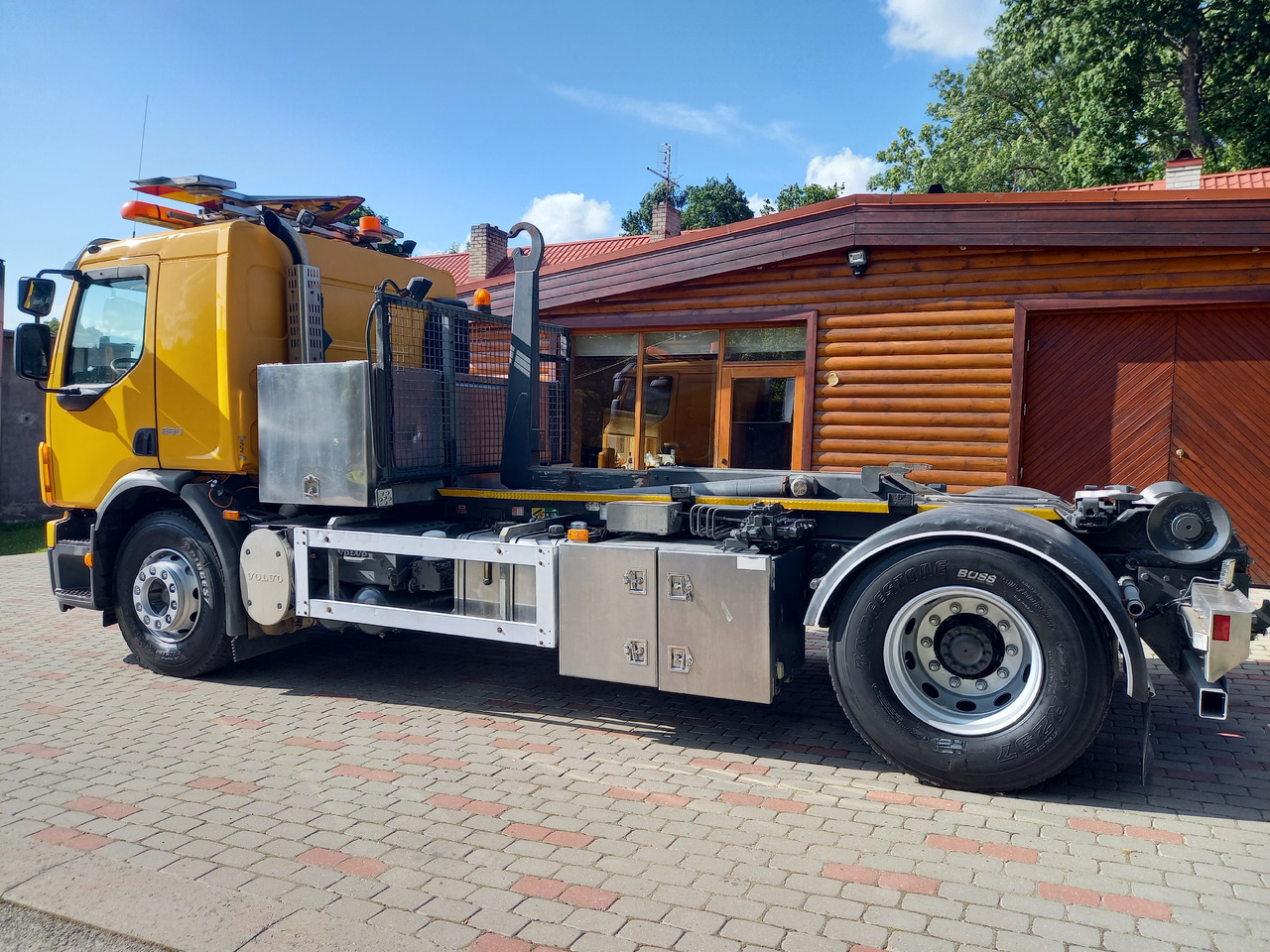 Volvo FE 280, 4x2, Hooklift - Камион со кука за подигање: слика 3 Volvo FE 280, 4x2, Hooklift - Камион со кука за подигање: слика 3