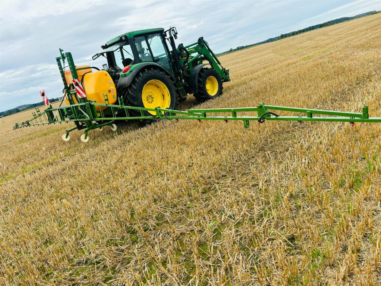 Amazone UF800 - Распрскувач монтиран на трактор: слика 3 Amazone UF800 - Распрскувач монтиран на трактор: слика 3