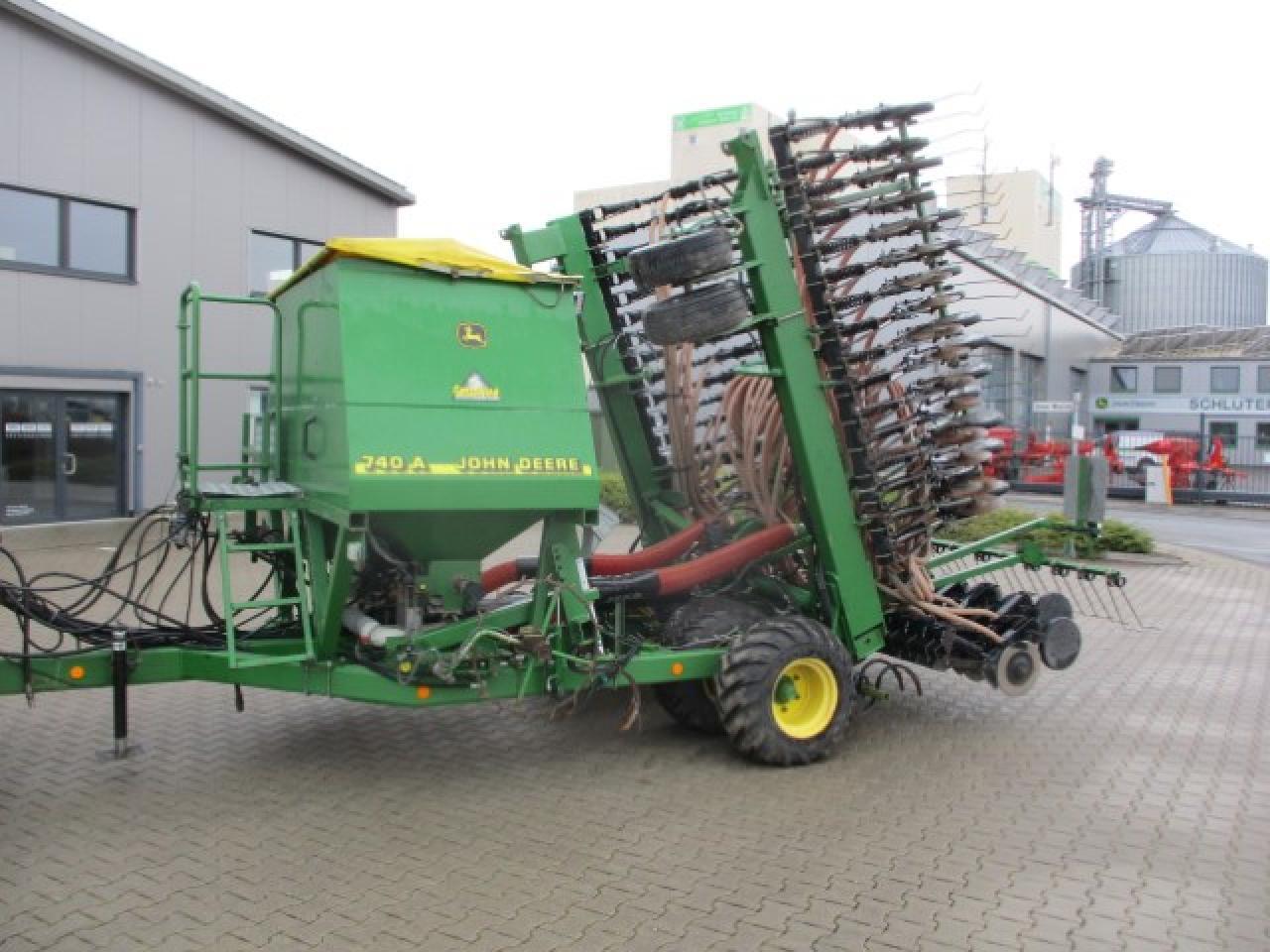 John Deere 740 A Isobus - Семенска дупчалка: слика 1 John Deere 740 A Isobus - Семенска дупчалка: слика 1
