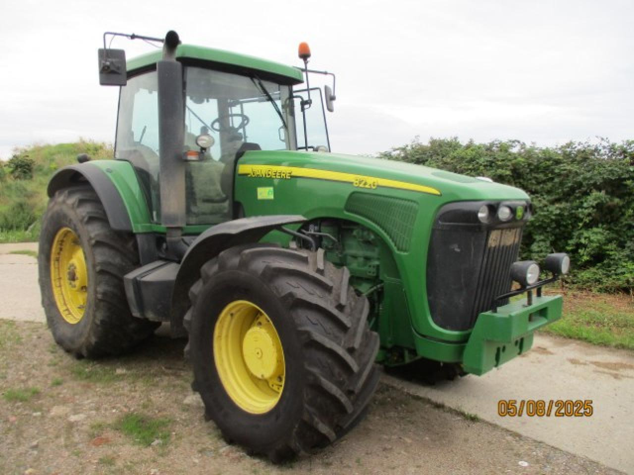 John Deere 8220 Power Schift 7290 Std. - Трактор: слика 1 John Deere 8220 Power Schift 7290 Std. - Трактор: слика 1