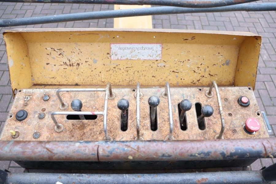 Aichi SR210 As-Is, Diesel, Tracked, 23m Working Height, - Телескопска платформа: слика 4 Aichi SR210 As-Is, Diesel, Tracked, 23m Working Height, - Телескопска платформа: слика 4