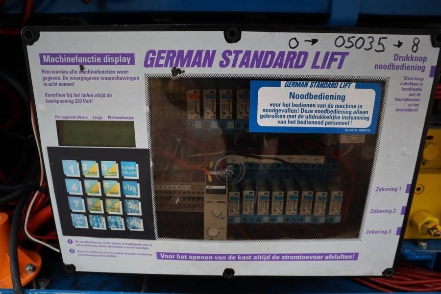 GSL S131 E16 Electric, 15.1m Working Height, 350kg - Кревач ножица: слика 3 GSL S131 E16 Electric, 15.1m Working Height, 350kg - Кревач ножица: слика 3