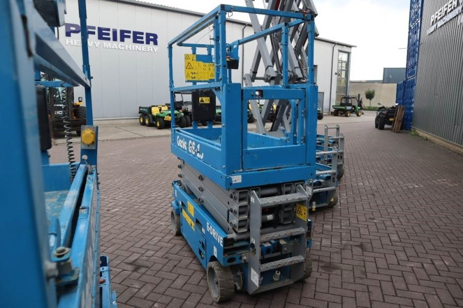 Genie GS1932 E-Drive Several In Stock, 8m Working Height - Кревач ножица: слика 4 Genie GS1932 E-Drive Several In Stock, 8m Working Height - Кревач ножица: слика 4