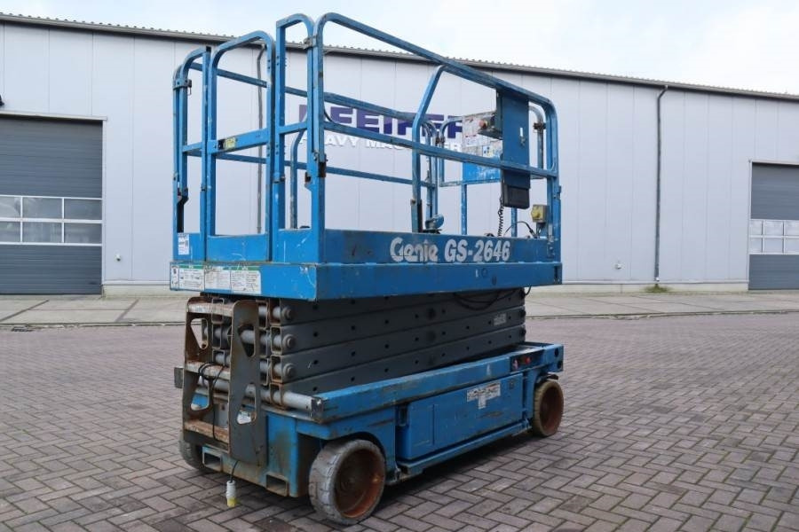Genie GS2646 Electric, Working Height 9.80m, Capacity 45 - Кревач ножица: слика 2 Genie GS2646 Electric, Working Height 9.80m, Capacity 45 - Кревач ножица: слика 2