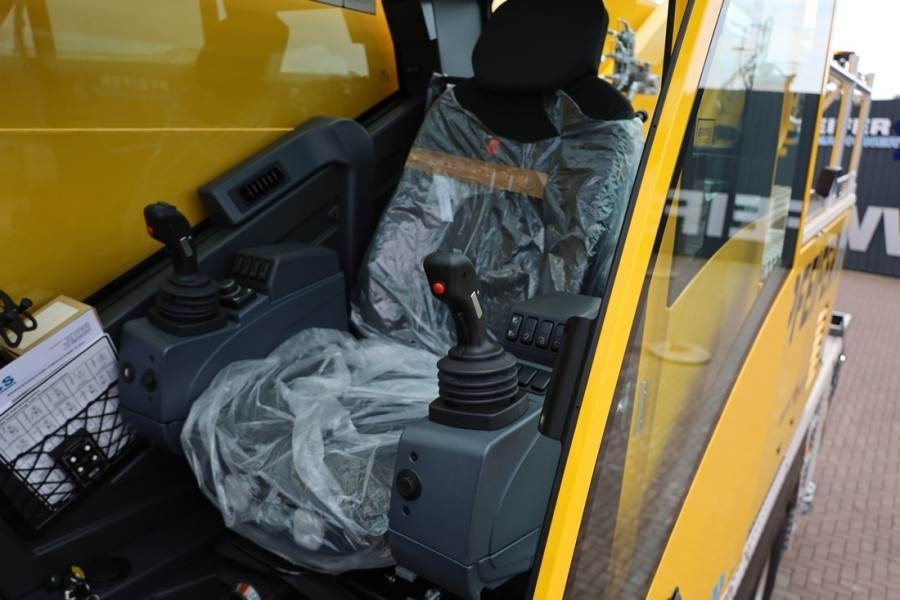 Grove GMK5250XL-1 Available For Rent, Dutch Registration - Кран за секакви терени: слика 5 Grove GMK5250XL-1 Available For Rent, Dutch Registration - Кран за секакви терени: слика 5