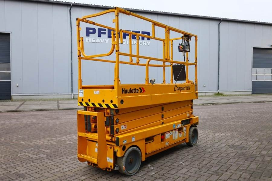 Haulotte Compact 10N Electric, 10m Working Height, 230kg Ca - Кревач ножица: слика 2 Haulotte Compact 10N Electric, 10m Working Height, 230kg Ca - Кревач ножица: слика 2