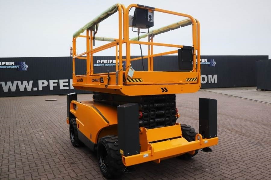 Haulotte Compact 12DX Valid Inspection, *Guarantee! Diesel, - Кревач ножица: слика 2 Haulotte Compact 12DX Valid Inspection, *Guarantee! Diesel, - Кревач ножица: слика 2