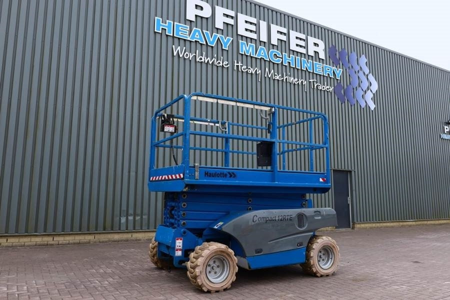 Haulotte Compact 12RTE Electric, 12m Working Height, 450kg - Кревач ножица: слика 1 Haulotte Compact 12RTE Electric, 12m Working Height, 450kg - Кревач ножица: слика 1