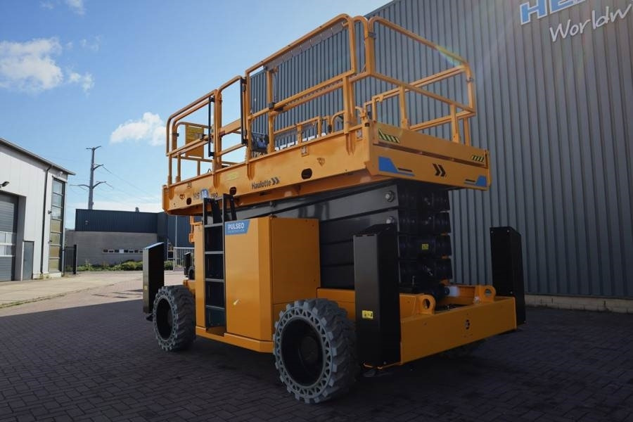 Haulotte HS18EPRO Full Electric 4x4 Drive, Versatile Use: O  - Кревач ножица: слика 4 Haulotte HS18EPRO Full Electric 4x4 Drive, Versatile Use: O  - Кревач ножица: слика 4