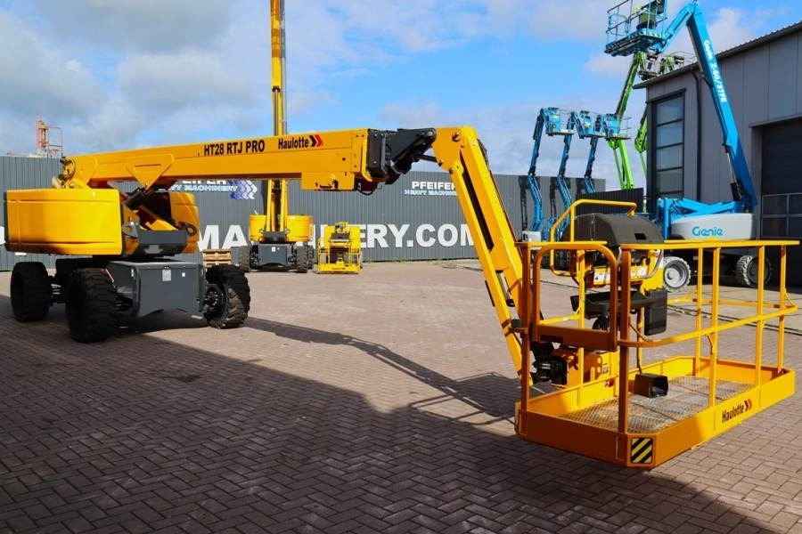 Телескопска платформа Haulotte HT28RTJ Pro Guarantee! 4x4x4 Drive, 28 m Working H: слика 8