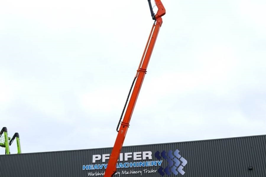 JLG 1250AJP Diesel, 4x4x4 Drive, 40.1m Working Height, - Дигачка зглобна платформа: слика 3 JLG 1250AJP Diesel, 4x4x4 Drive, 40.1m Working Height, - Дигачка зглобна платформа: слика 3