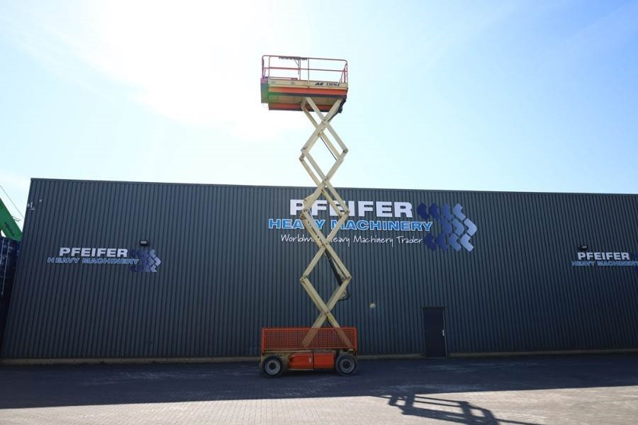 JLG 3369LE Electric, 12m Working Height, 450kg Capacit - Кревач ножица: слика 3 JLG 3369LE Electric, 12m Working Height, 450kg Capacit - Кревач ножица: слика 3