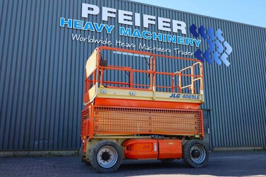 JLG 4069LE Electric, 14.2m Working Height, 360kg Capac - Кревач ножица: слика 1 JLG 4069LE Electric, 14.2m Working Height, 360kg Capac - Кревач ножица: слика 1