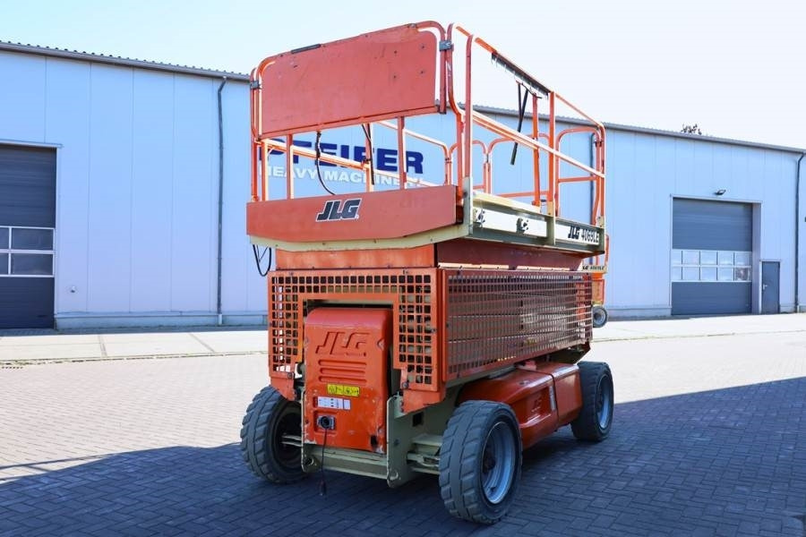 JLG M4069 Hybrid, 14.2m Working Height, 360kg Capacity - Кревач ножица: слика 2 JLG M4069 Hybrid, 14.2m Working Height, 360kg Capacity - Кревач ножица: слика 2