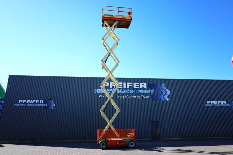 JLG M4069 Hybrid, 14.2m Working Height, 360kg Capacity - Кревач ножица: слика 3 JLG M4069 Hybrid, 14.2m Working Height, 360kg Capacity - Кревач ножица: слика 3