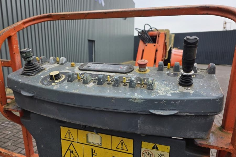 JLG M600JP Hybrid, 4x4 Drive, 20.2m Working Height, 14 - Дигачка зглобна платформа: слика 4 JLG M600JP Hybrid, 4x4 Drive, 20.2m Working Height, 14 - Дигачка зглобна платформа: слика 4