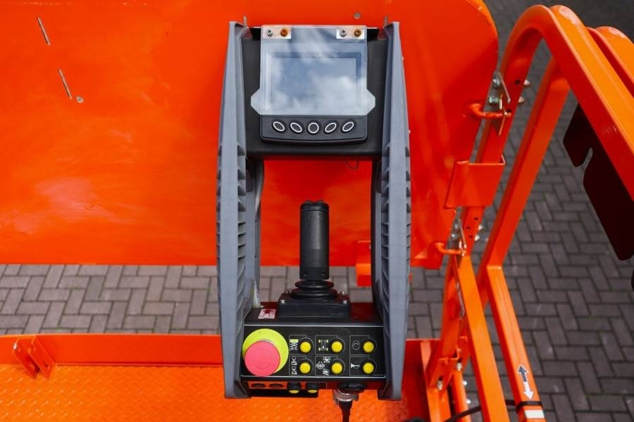 JLG RT4769 Unused, Diesel, 16.3m Working Height, 363kg - Кревач ножица: слика 4 JLG RT4769 Unused, Diesel, 16.3m Working Height, 363kg - Кревач ножица: слика 4