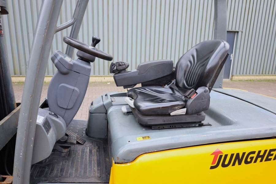Jungheinrich EFG550 Electric, 5000kg Capacity, Lifting Height 3 - Дизел вилушкар: слика 4 Jungheinrich EFG550 Electric, 5000kg Capacity, Lifting Height 3 - Дизел вилушкар: слика 4