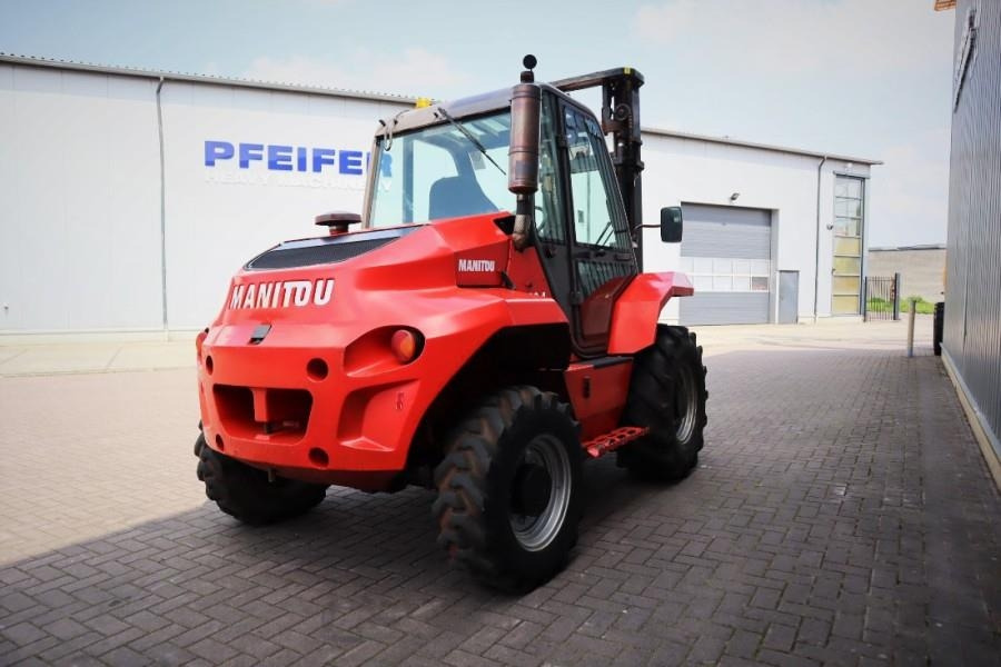 Manitou M30-4 Diesel, 4x4 Drive, 3t Capacity, Triplex Mast - Вилушкар за груб терен: слика 2 Manitou M30-4 Diesel, 4x4 Drive, 3t Capacity, Triplex Mast - Вилушкар за груб терен: слика 2