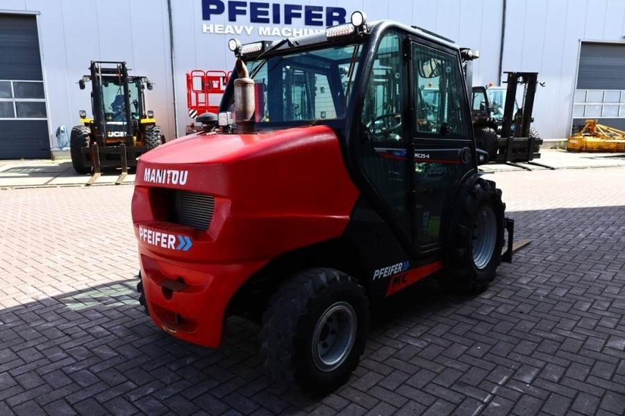 Manitou MC25-4 Valid Inspection, *Guarantee, Diesel, 4x4 D - Вилушкар за груб терен: слика 2 Manitou MC25-4 Valid Inspection, *Guarantee, Diesel, 4x4 D - Вилушкар за груб терен: слика 2