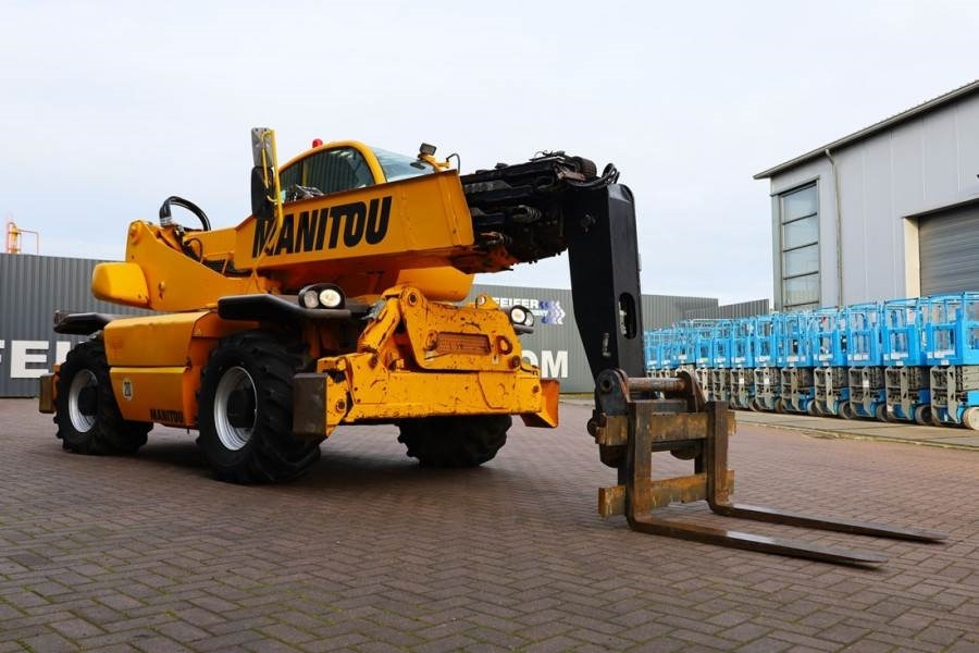 Телескопски ракувач Manitou MRT2150+ Diesel, 4x4x4 Drive, 5t Cap. 20.6m Boom,: слика 7