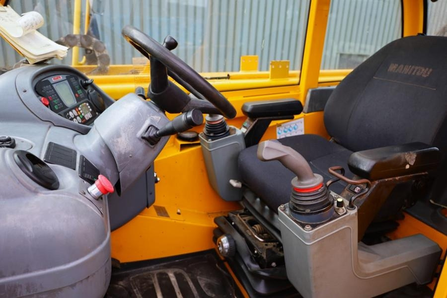 Manitou MRT2150 Privilege Diesel, 4x4x4 Drive, 5t Cap. 20. - Телескопски ракувач: слика 4 Manitou MRT2150 Privilege Diesel, 4x4x4 Drive, 5t Cap. 20. - Телескопски ракувач: слика 4