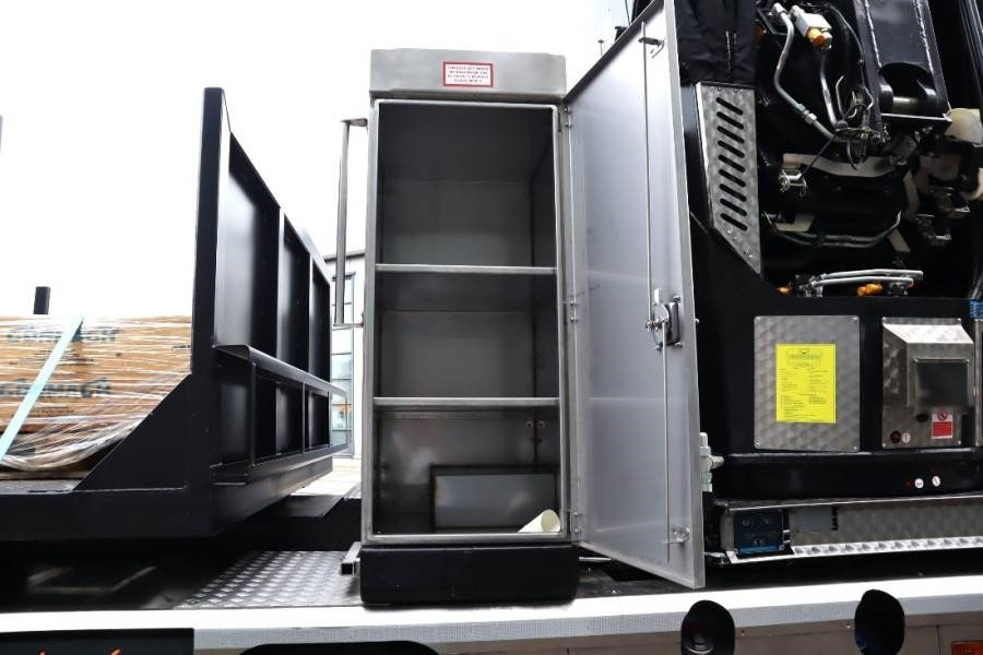 Кран за секакви терени Scania R540 B10x4 With Cormach 150tm Crane Valid inspecti: слика 17 Кран за секакви терени Scania R540 B10x4 With Cormach 150tm Crane Valid inspecti: слика 17