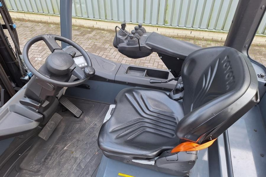 Toyota 9FBM70T Electric, 7 Tons Capacity, Lift Height 4.7 - Дизел вилушкар: слика 4 Toyota 9FBM70T Electric, 7 Tons Capacity, Lift Height 4.7 - Дизел вилушкар: слика 4