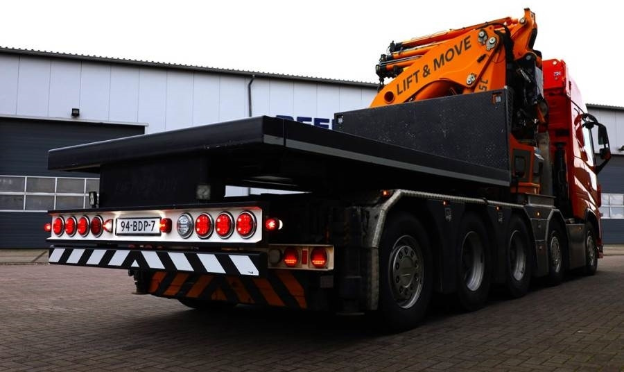 Volvo FH12 With Cormach 135t/m Crane Volvo FH12 10x4 Wit - Кран за секакви терени: слика 2 Volvo FH12 With Cormach 135t/m Crane Volvo FH12 10x4 Wit - Кран за секакви терени: слика 2